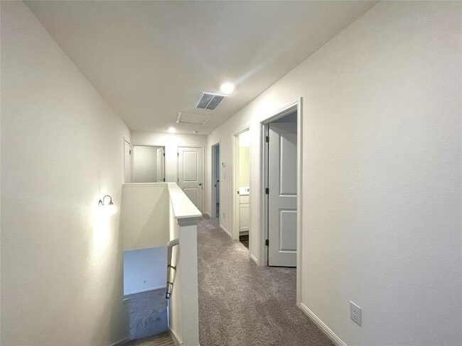Building Photo - 701 Redfish Ln