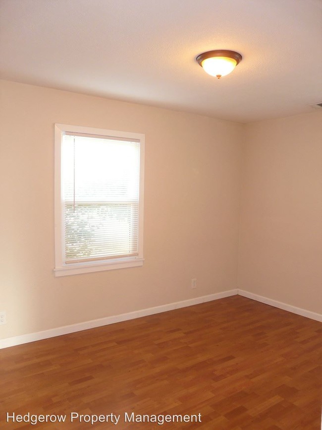 Building Photo - 2 br, 1 bath House - 2793 Kilburn Avenue