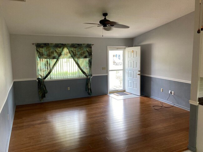 Foto del edificio - 8278 SW 105th Pl
