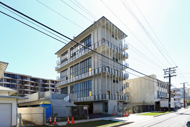 Building Photo - Hau'oli Lofts