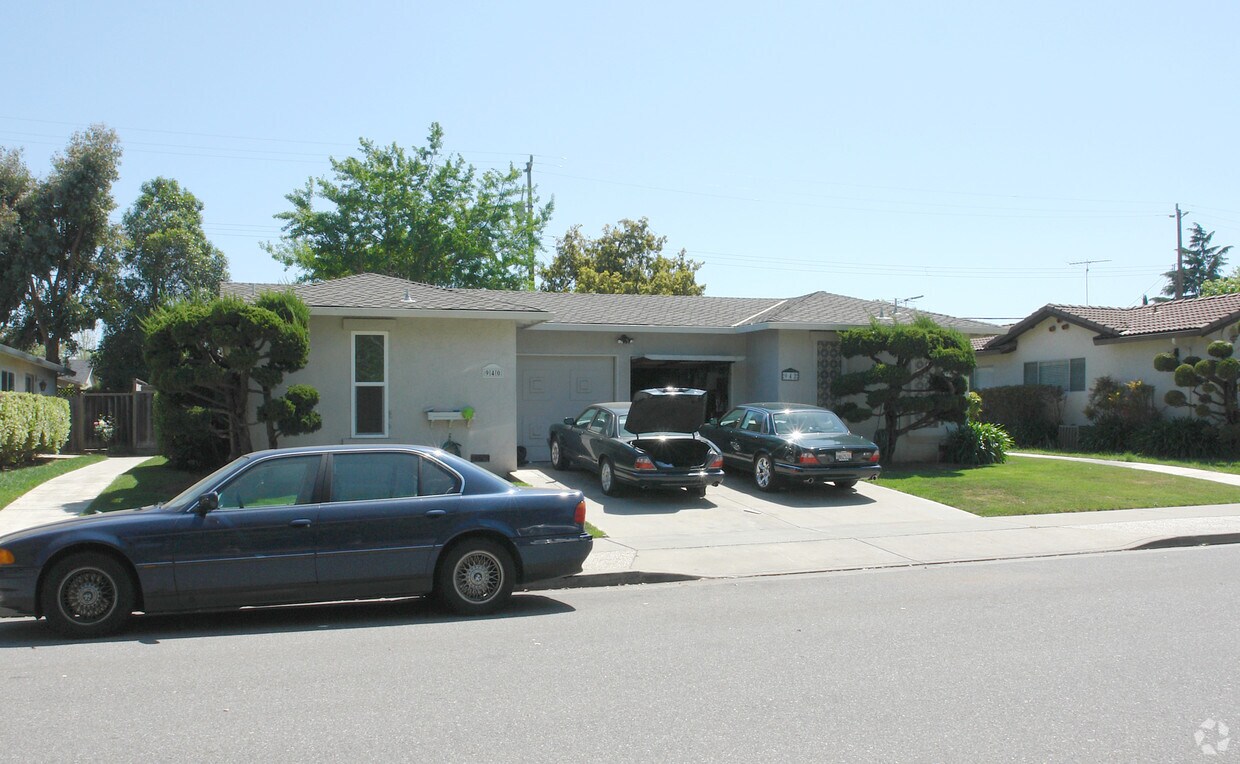 Foto del edificio - 940 Gale Dr