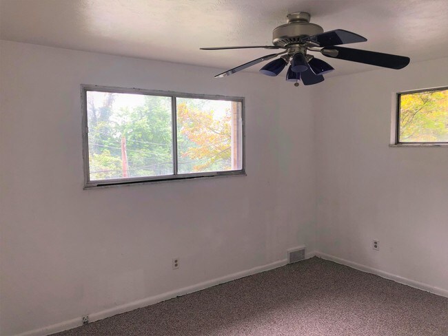 Building Photo - 7917 Orlan Pl