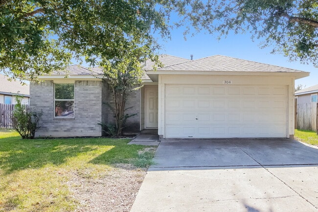 Building Photo - 304 Forsyth Ct