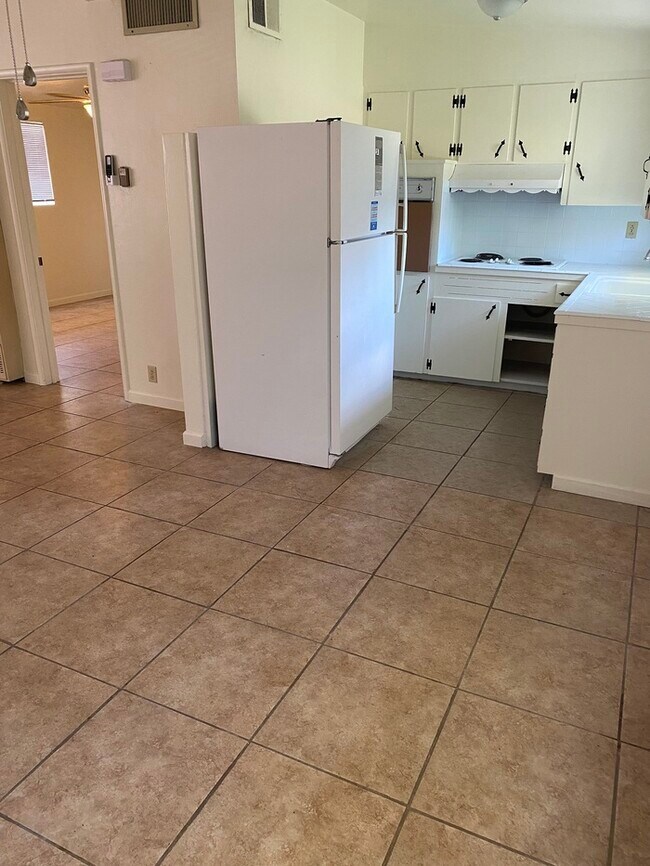 Foto del edificio - Townhome For Rent