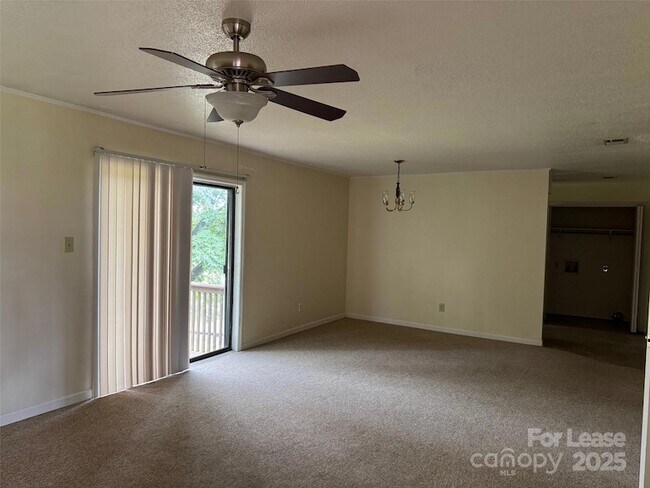 Foto del edificio - 1237 15th Ave NW