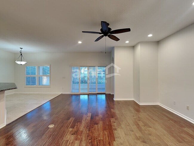 Building Photo - 879 Moonluster Drive