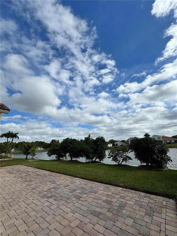 Foto del edificio - 2591 SW 190th Ave