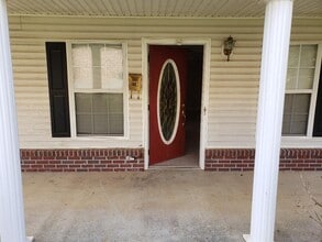 Building Photo - 110 James St