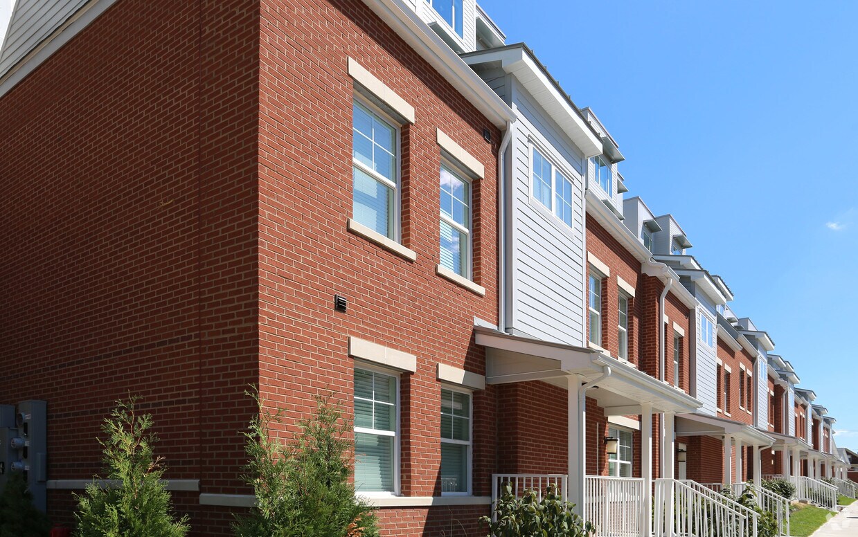 The Verge Apartments 165 W McMillan St Cincinnati, OH