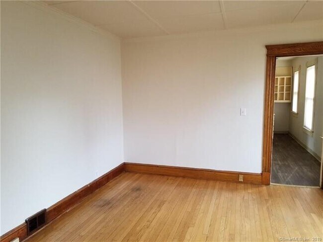 Building Photo - 178 Faber Ave
