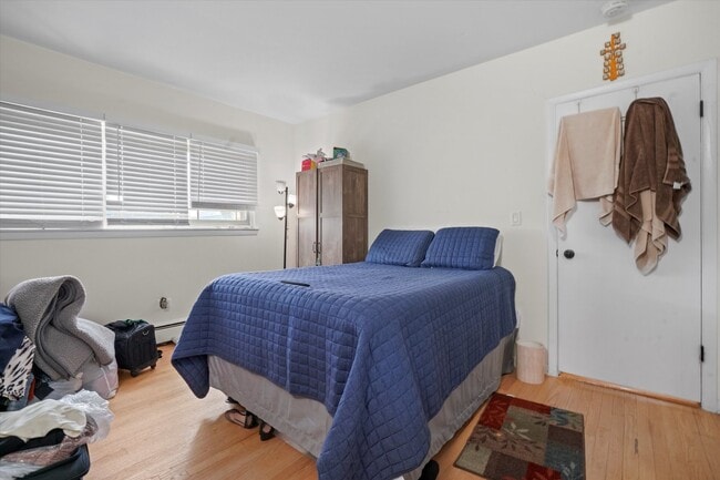 Foto del edificio - 8050 Niles Ave