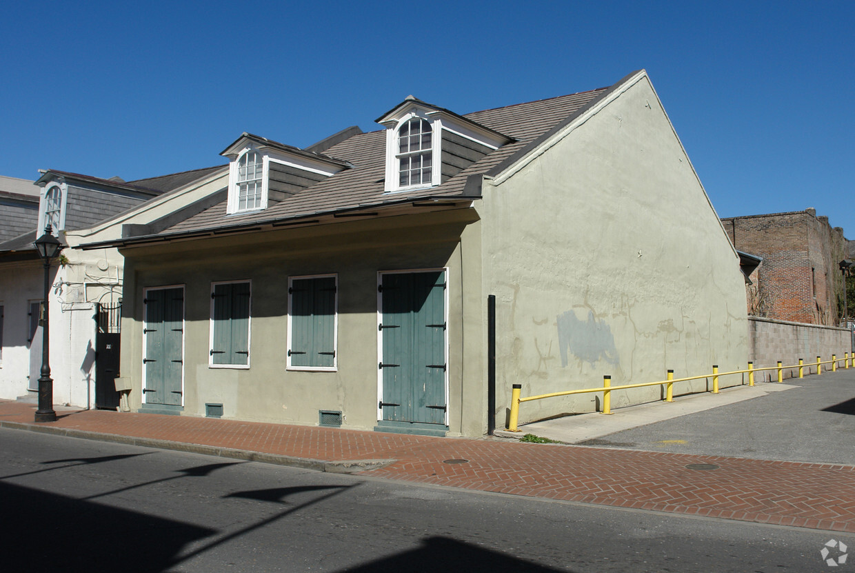 Primary Photo - 1017 Conti St