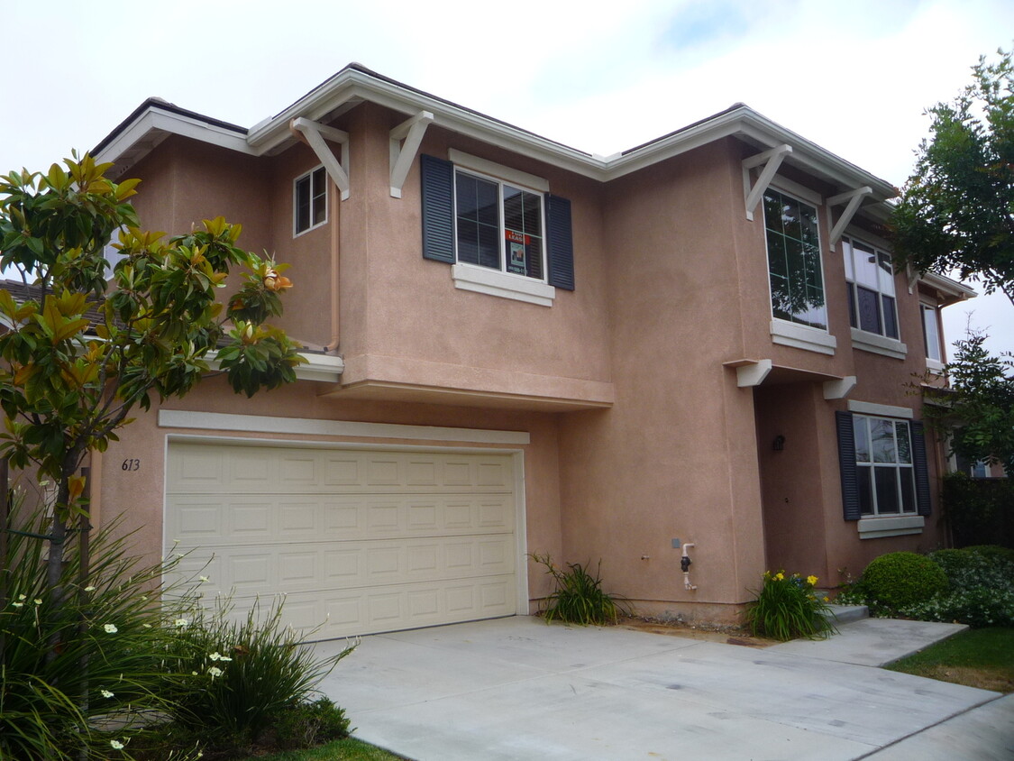 Primary Photo - Spacious Air Conditioned Home