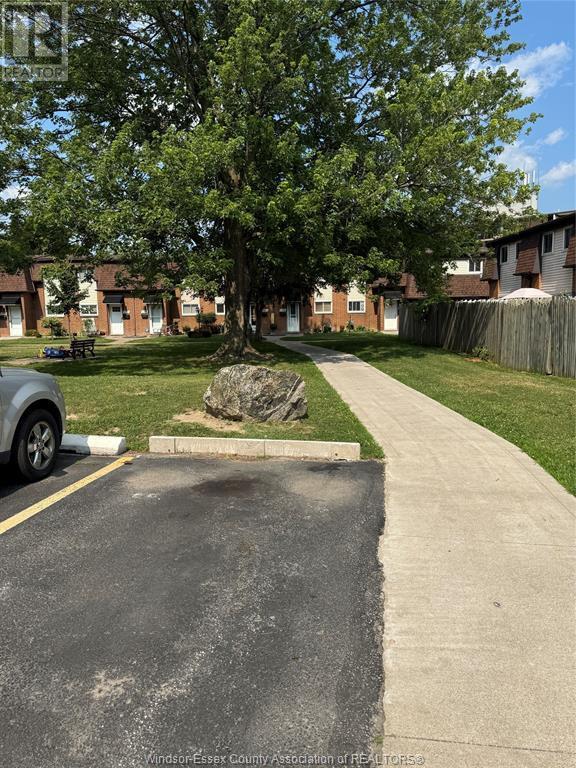 Photo du bâtiment - 6464 Thornberry Crescent