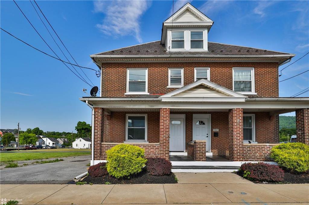Foto principal - 1660 Main St
