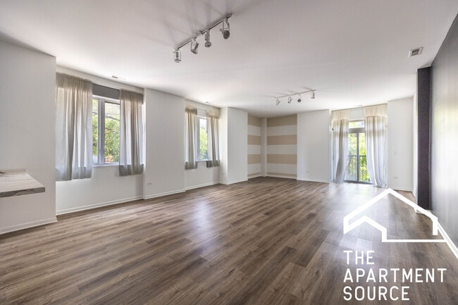Photo - 2550 S Wabash Ave Apartment