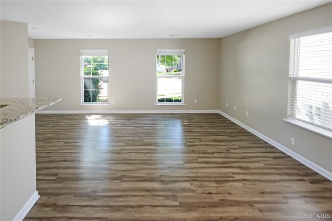 Foto del edificio - 48 Stonewall Creek Ct