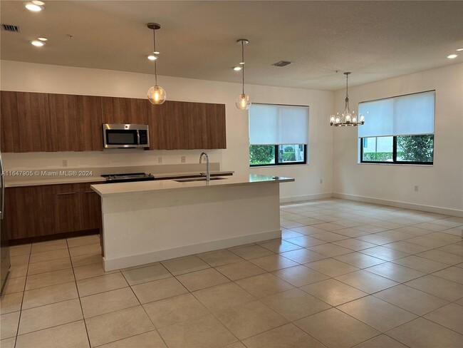 Foto del edificio - 4745 NW 84th Ct