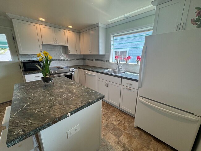 Foto del edificio - 3 bed/2 Bath, Spacious Home in Mount Verno...