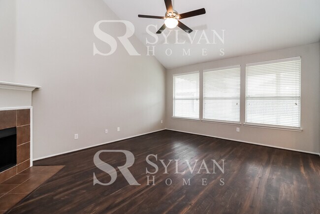 Building Photo - This is Tailored to Your Highest Standards.