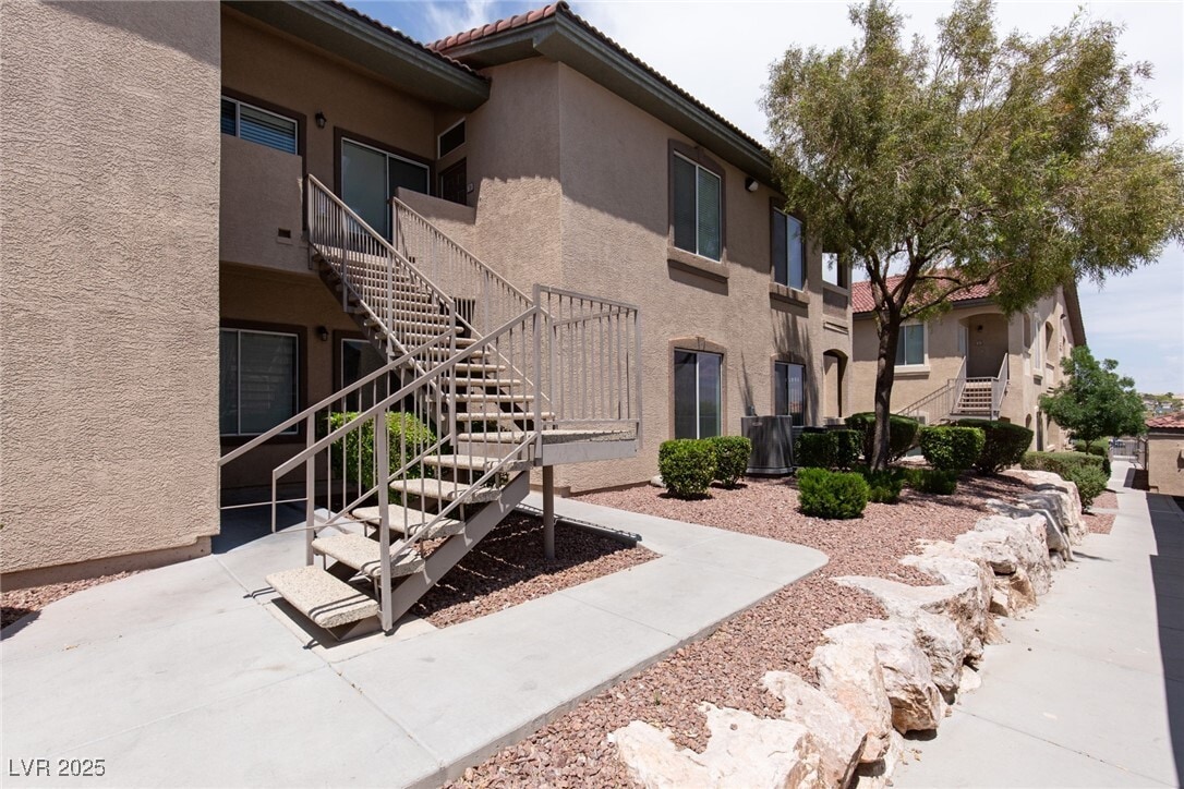 Foto principal - 3545 Cactus Shadow St