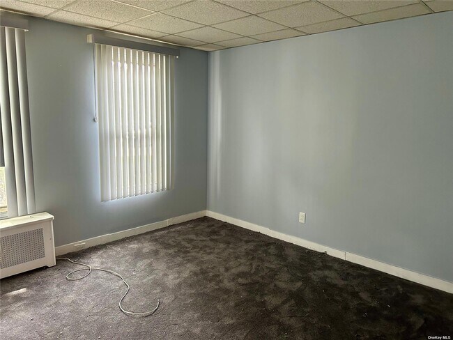 Building Photo - 326 N Terrace Ave