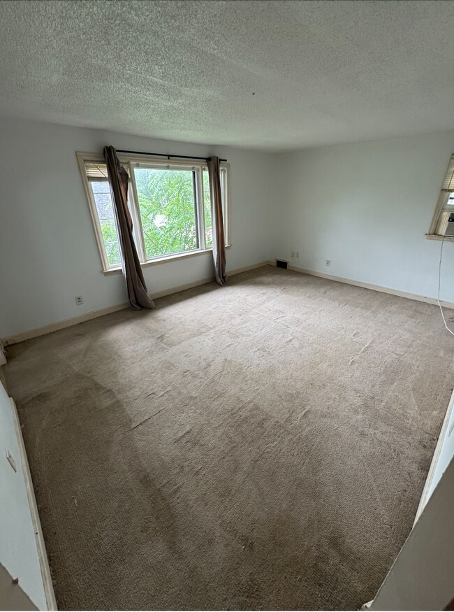 Foto del edificio - 408 3rd Ave NE