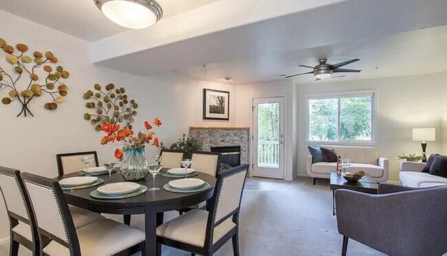 open main floor - 4945 Noble Park Pl