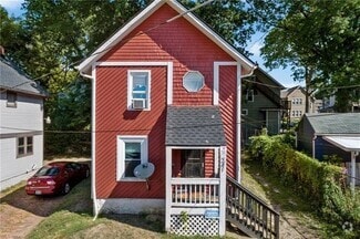 Building Photo - 241 Irisdale Pl