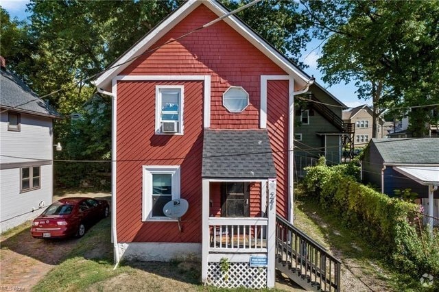 Building Photo - 241 Irisdale Pl