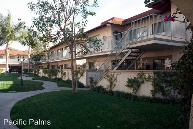 Building Photo - 13750 La Pat Pl