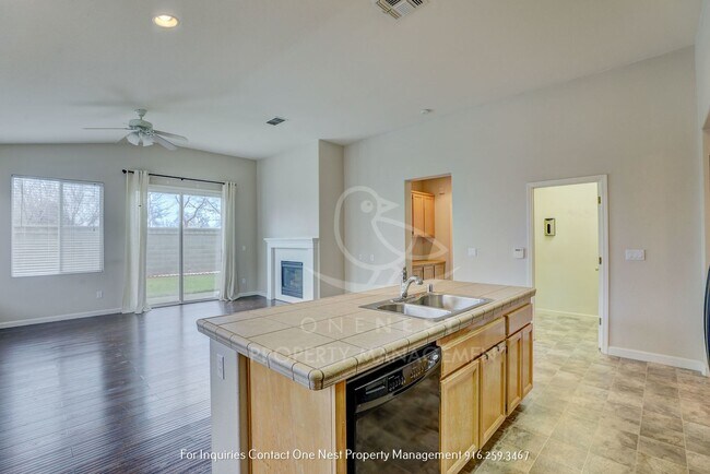 Foto del edificio - 3 bdrm 2 bthm single level home in Edgewater community