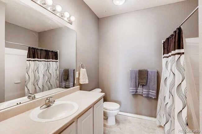 Foto del edificio - 5255 Memphis St