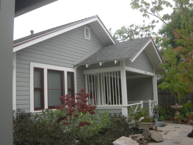 Building Photo - 514-512 Brinkerhoff Ave