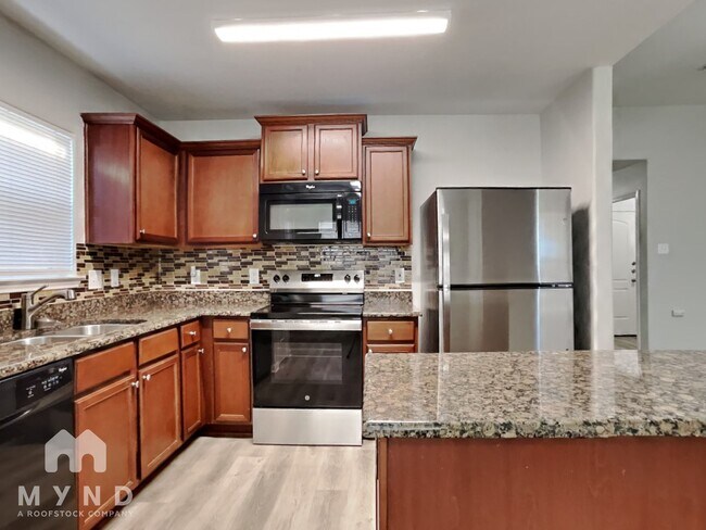 Foto del edificio - 6938 Orchid St