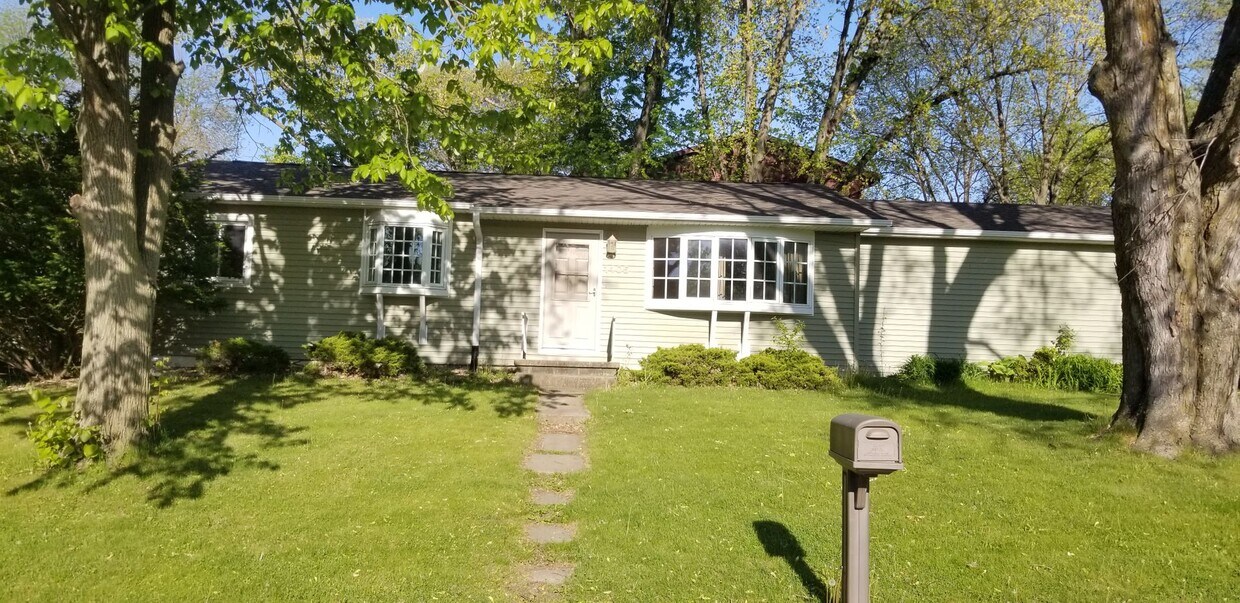 Foto principal - Now Leasing for May 2026!