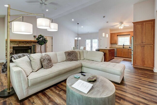 Foto del edificio - 1428 Power Dam Rd