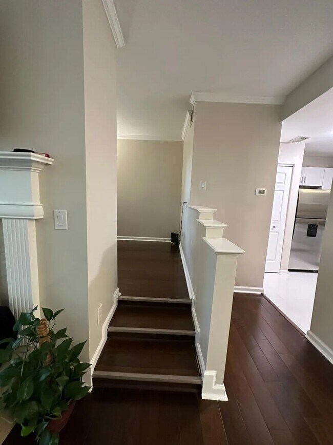 Foto del edificio - 220 Renaissance Pkwy NE