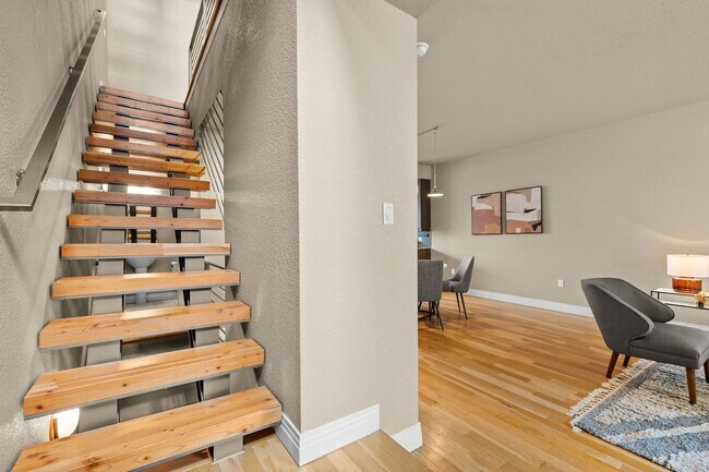 Photo - Downtown townhouse for rent