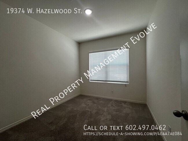 Foto del edificio - TAKE A TOUR!