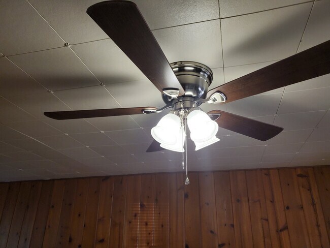 Foto del edificio - 10370 Ute Pass Ave