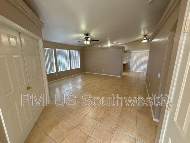 Building Photo - 2445 Prickly Pear Dr