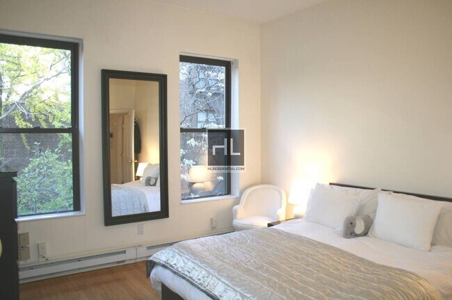 Foto del edificio - 245 E 60th St