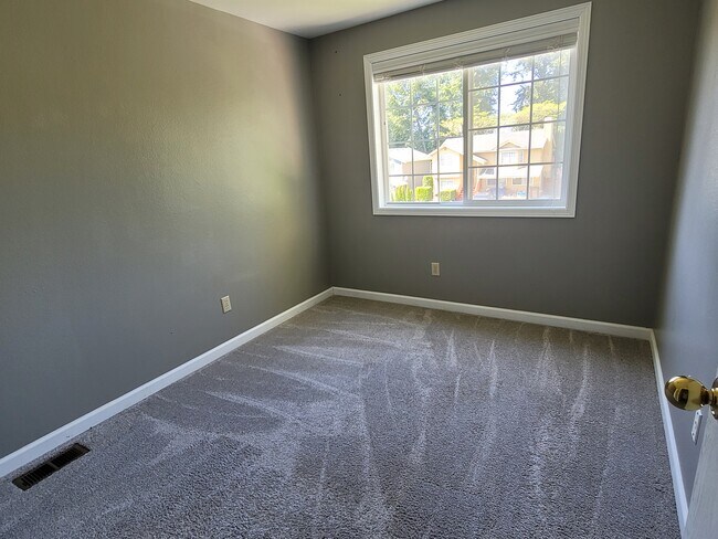 Foto del edificio - 6420 27th St NE