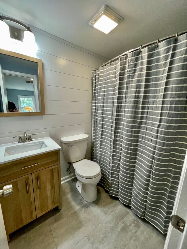 Foto del edificio - 208 Huntington Ln