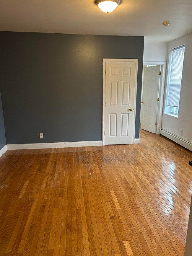 Building Photo - 6608 Polk St