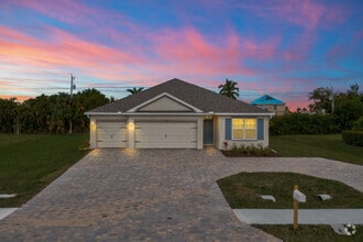 Building Photo - 1903 Cape Coral Pky W