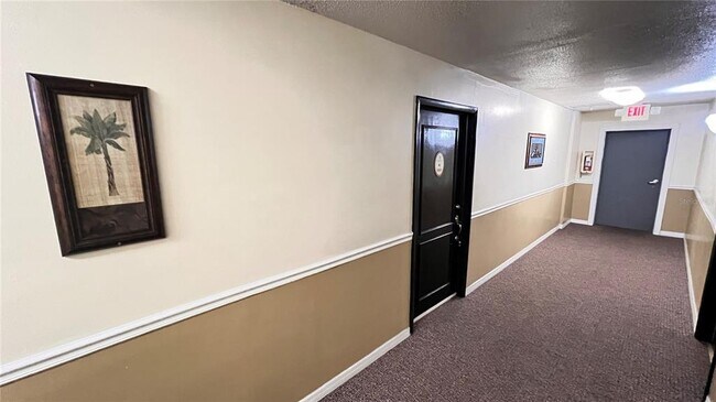 Building Photo - 1695 Lee Rd