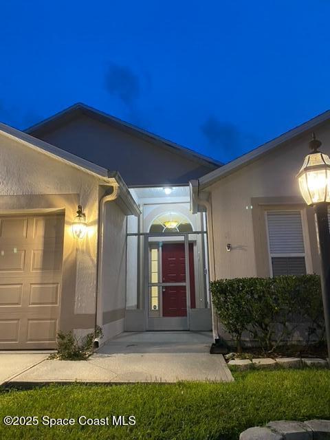 Building Photo - 3865 La Flor Dr