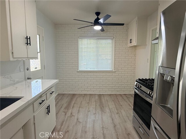 Foto del edificio - 846 E Almond Dr